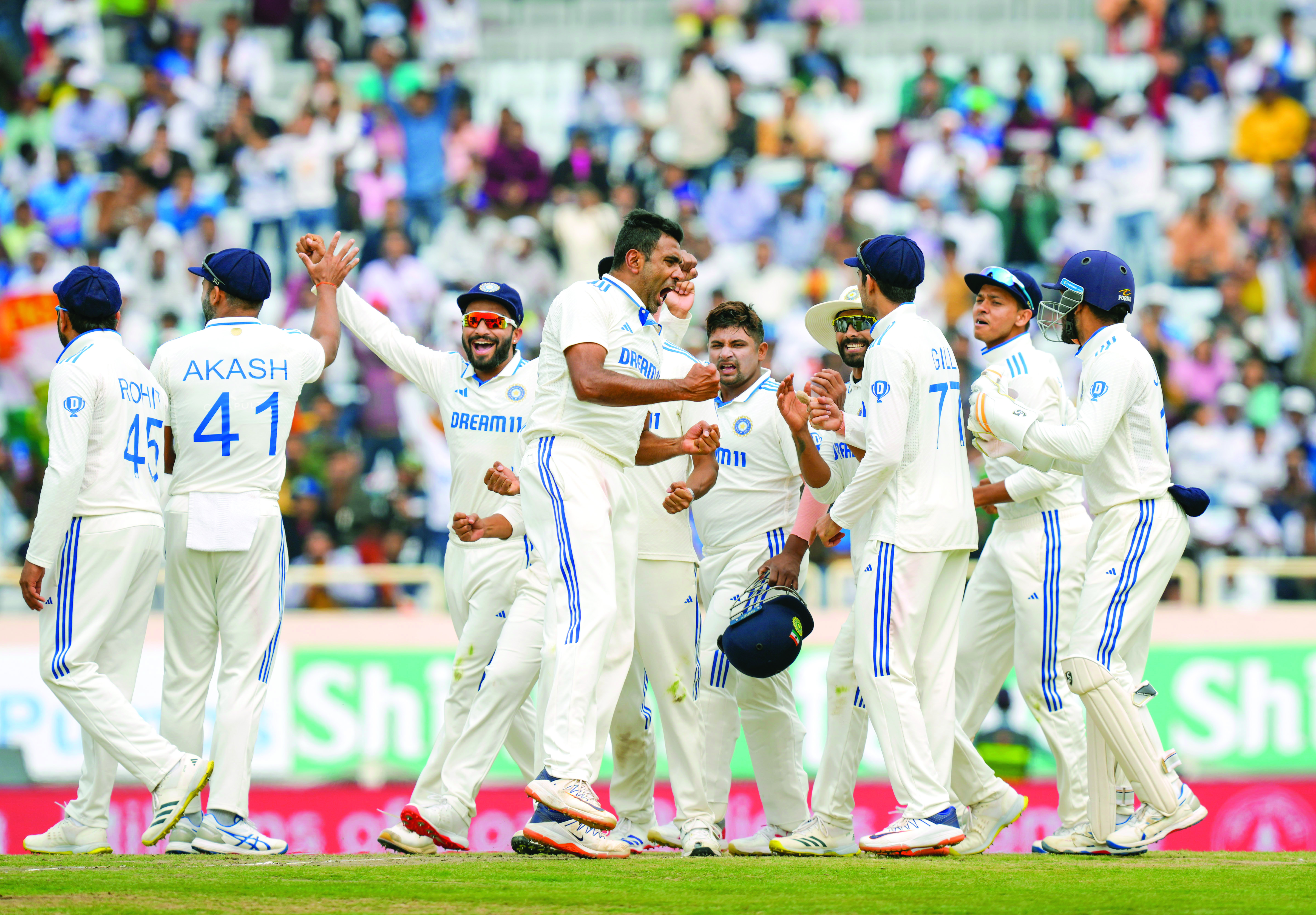 4th Test: Dhruv Jurel, Kuldeep & Ashwin form star cast for India