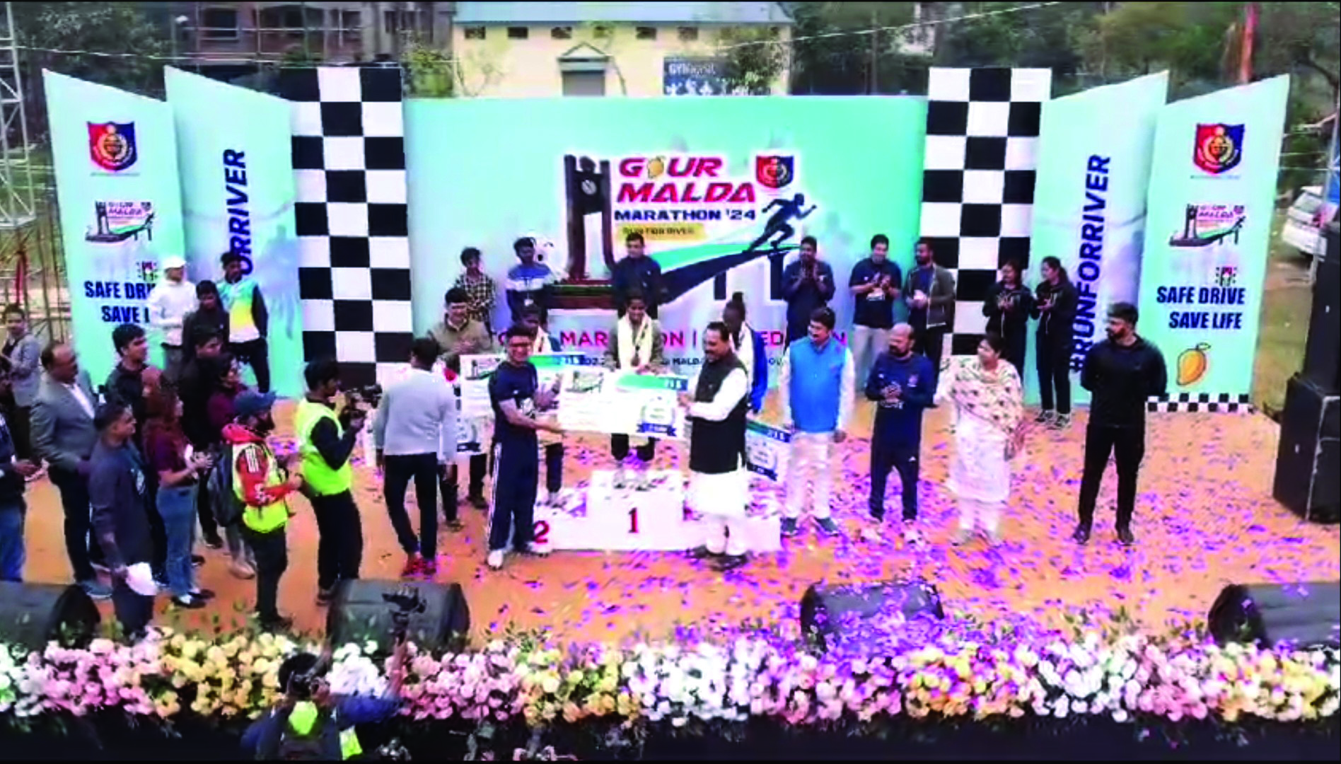 Over 3K people take part in 2nd edition of Gour Malda Marathon Over 3K people take part in 2nd edition of Gour Malda Marathon