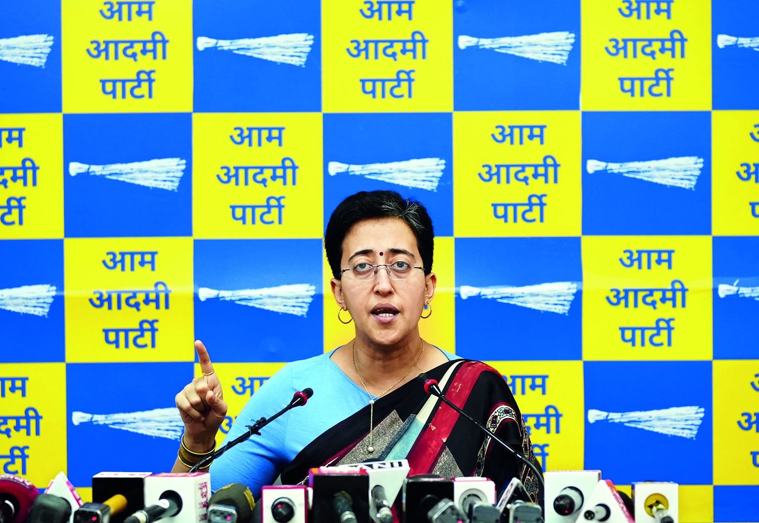 Atishi appeals to L-G to provide housing to slum evictees