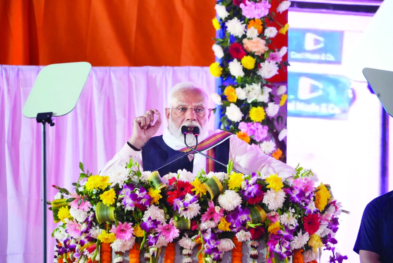 PM opens, lays foundation stones for projs over Rs 7K cr