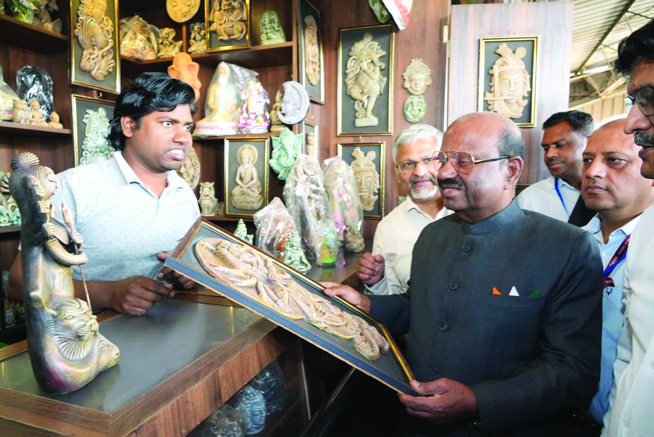 Widen market, popularity of products made by Krishnanagar potters: Guv