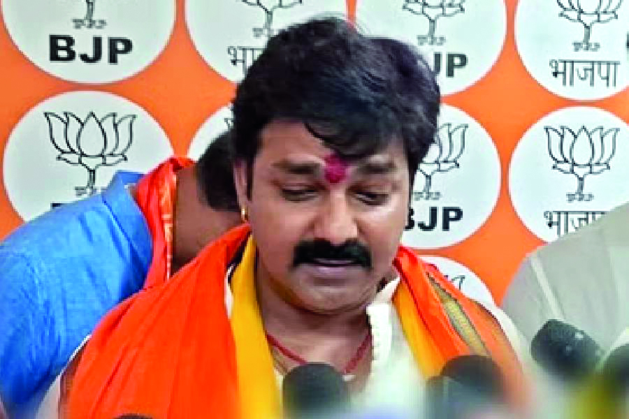 BJP’s Asansol nominee Pawan Singh backs out from Lok Sabha contest BJP’s Asansol nominee Pawan Singh backs out from Lok Sabha contest