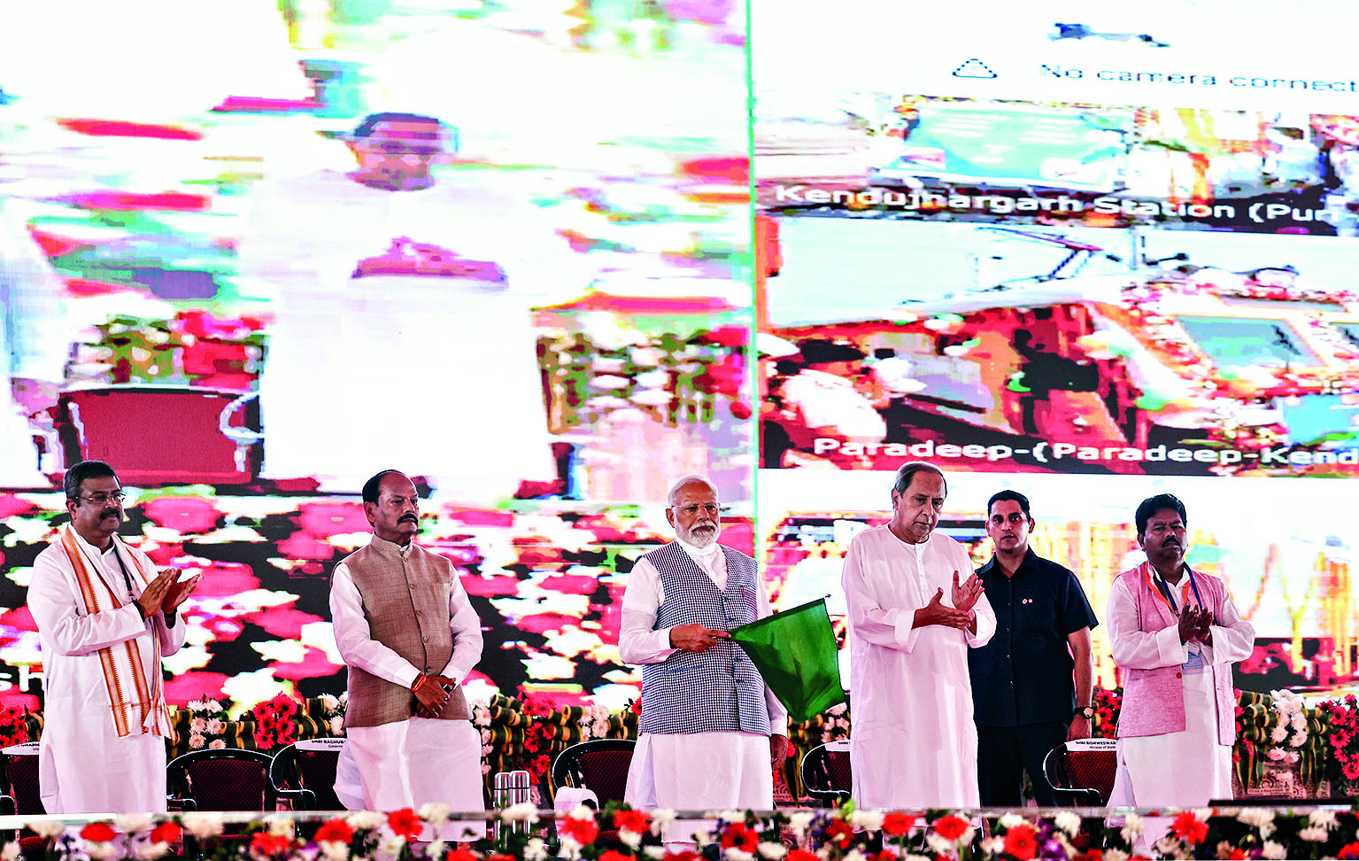 PM Modi launches dev projects   worth over `19,600 cr in Odisha