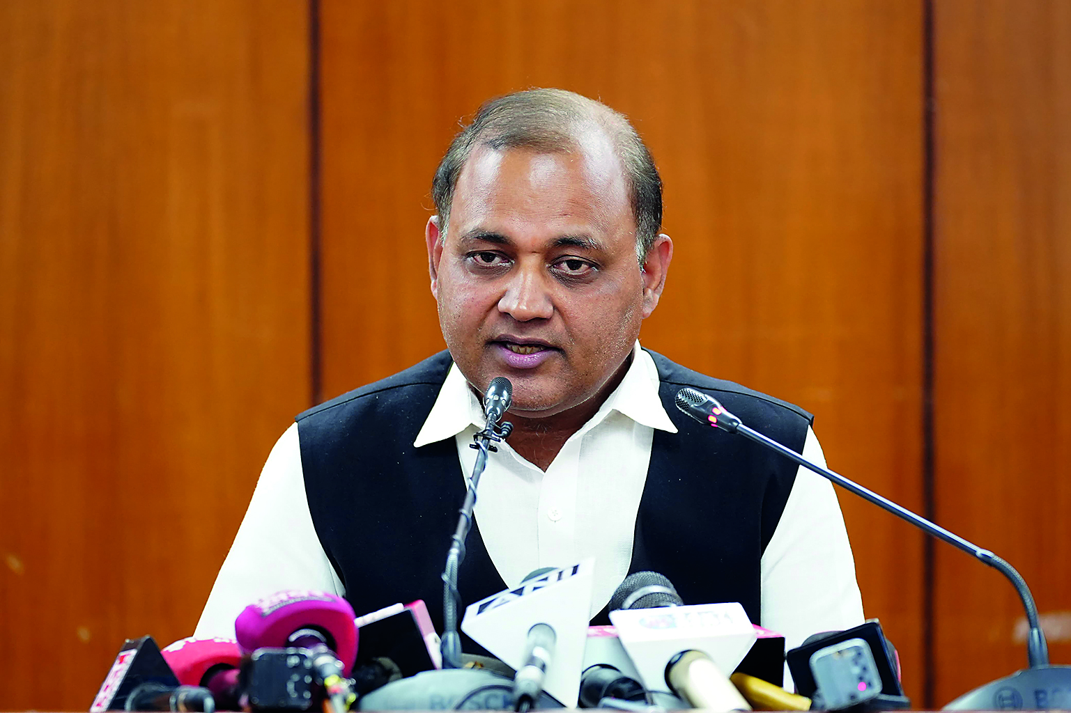 Bharti attacks rival LS candidate Bansuri Swaraj