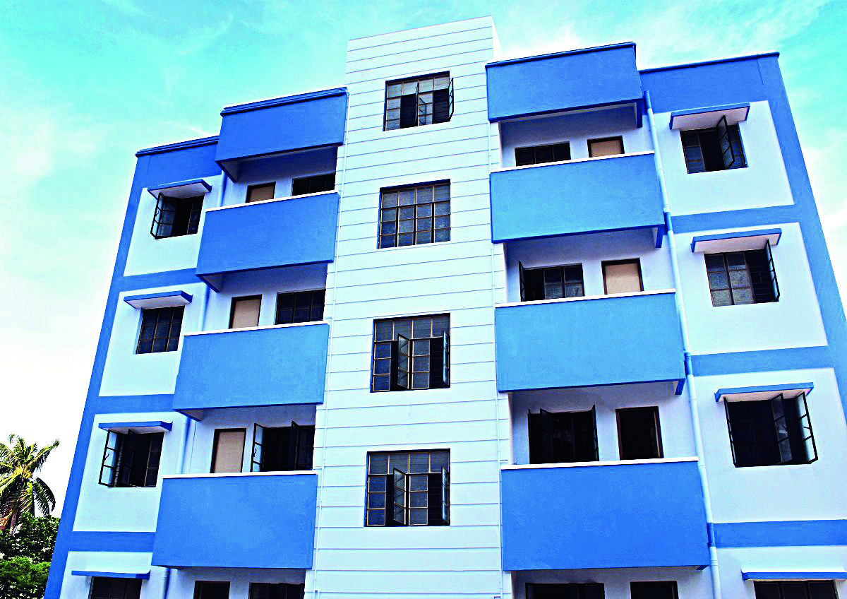 KMC hands over Banglar Bari houses to 140 families in North Kolkata KMC hands over Banglar Bari houses to 140 families in North Kolkata