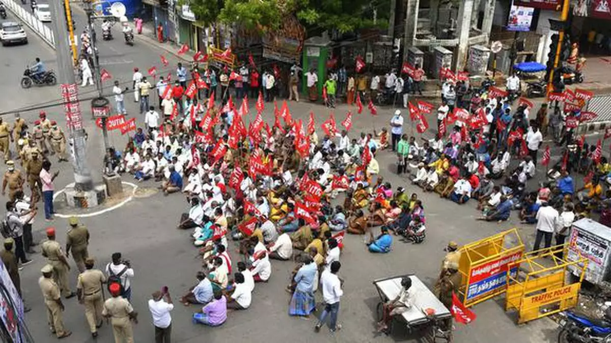 Bandh called by opposition parties impacts normal life in Puducherry Bandh called by opposition parties impacts normal life in Puducherry