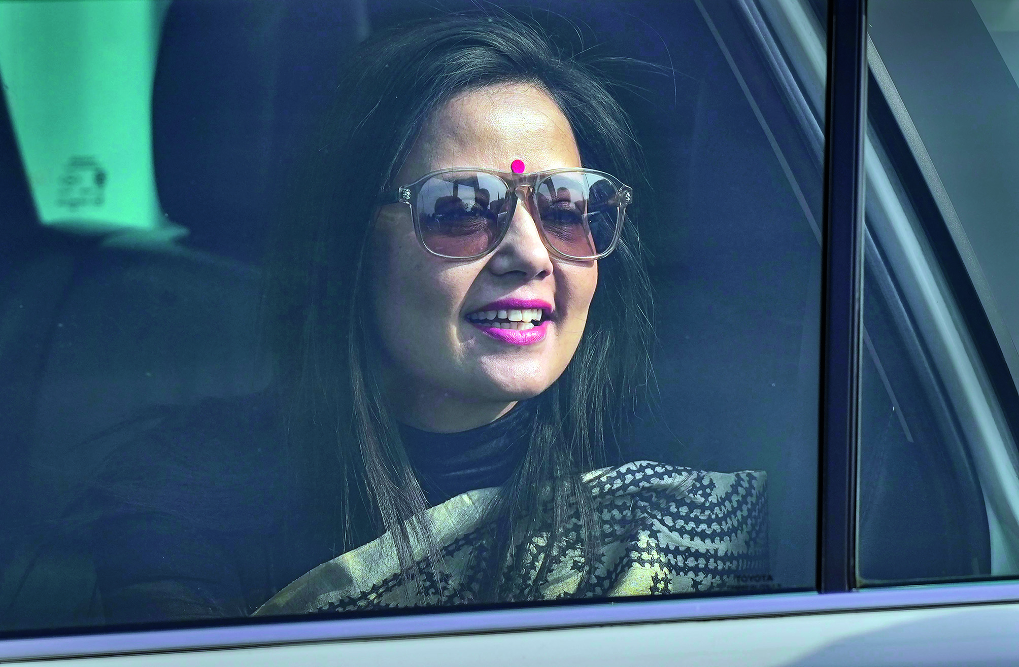SC to hear on Monday TMC leader Mahua Moitras plea against her expulsion from LS SC to hear on Monday TMC leader Mahua Moitras plea against her expulsion from LS