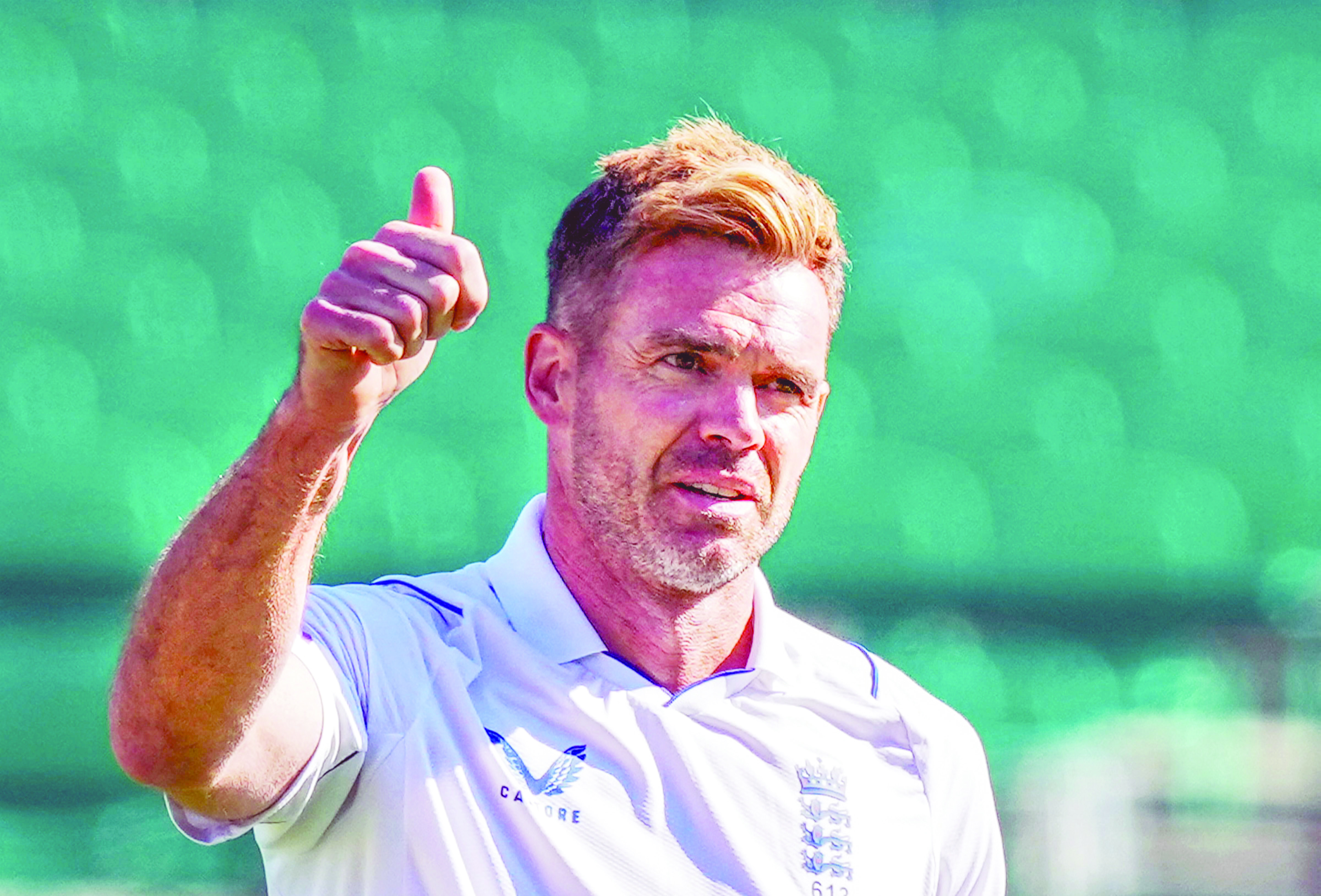 James Anderson captures ‘Peak 700’ in lap of Dhauladhar, Tendulkar terms it ‘magnificent’ James Anderson captures ‘Peak 700’ in lap of Dhauladhar, Tendulkar terms it ‘magnificent’