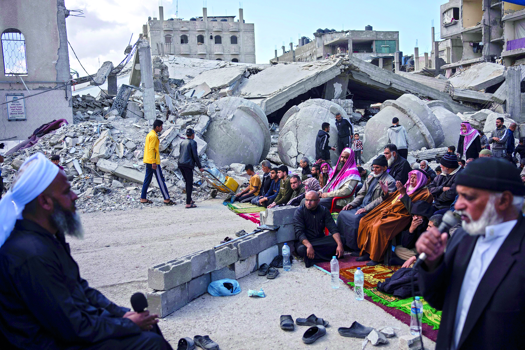 Palestinians in Gaza Strip begin Ramadan with hunger worsening Palestinians in Gaza Strip begin Ramadan with hunger worsening