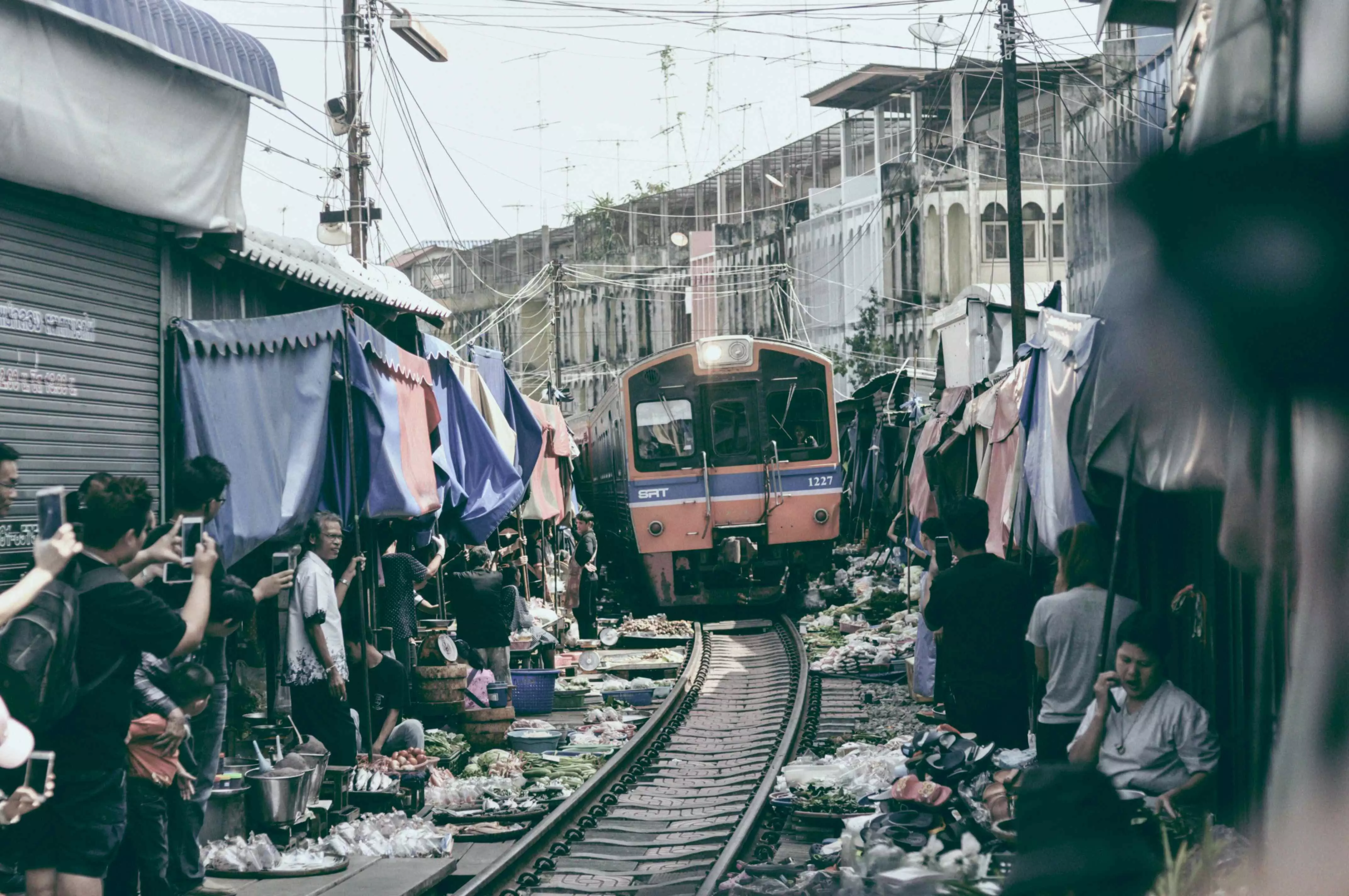 Swelling slums