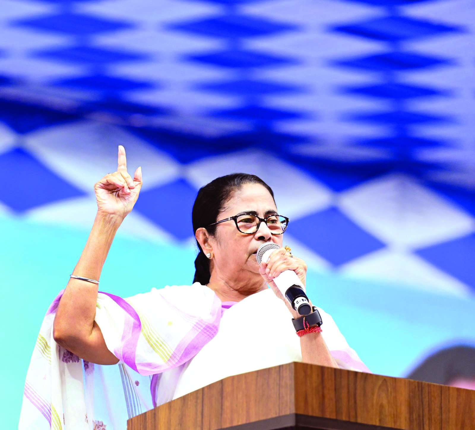 Siliguri: Chief Minister to hold administrative meet today Siliguri: Chief Minister to hold administrative meet today