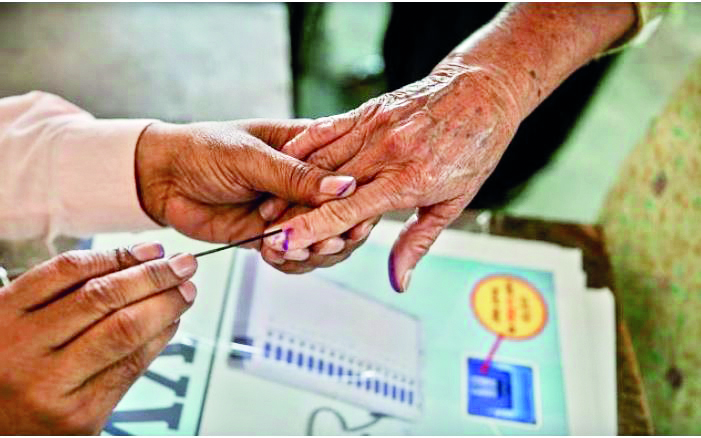BJP fields ex-mayors Harsh Malhotra, Yogendar Chandolia from East, North West Delhi LS seats BJP fields ex-mayors Harsh Malhotra, Yogendar Chandolia from East, North West Delhi LS seats