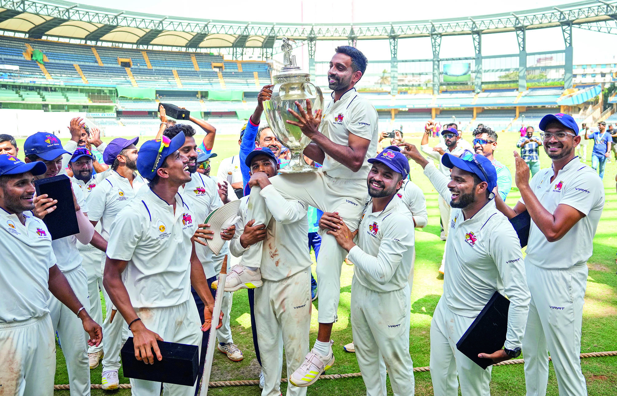 Mumbai clinch Ranji Trophy for 42nd time, beat Vidarbha by 169 runs in final Mumbai clinch Ranji Trophy for 42nd time, beat Vidarbha by 169 runs in final