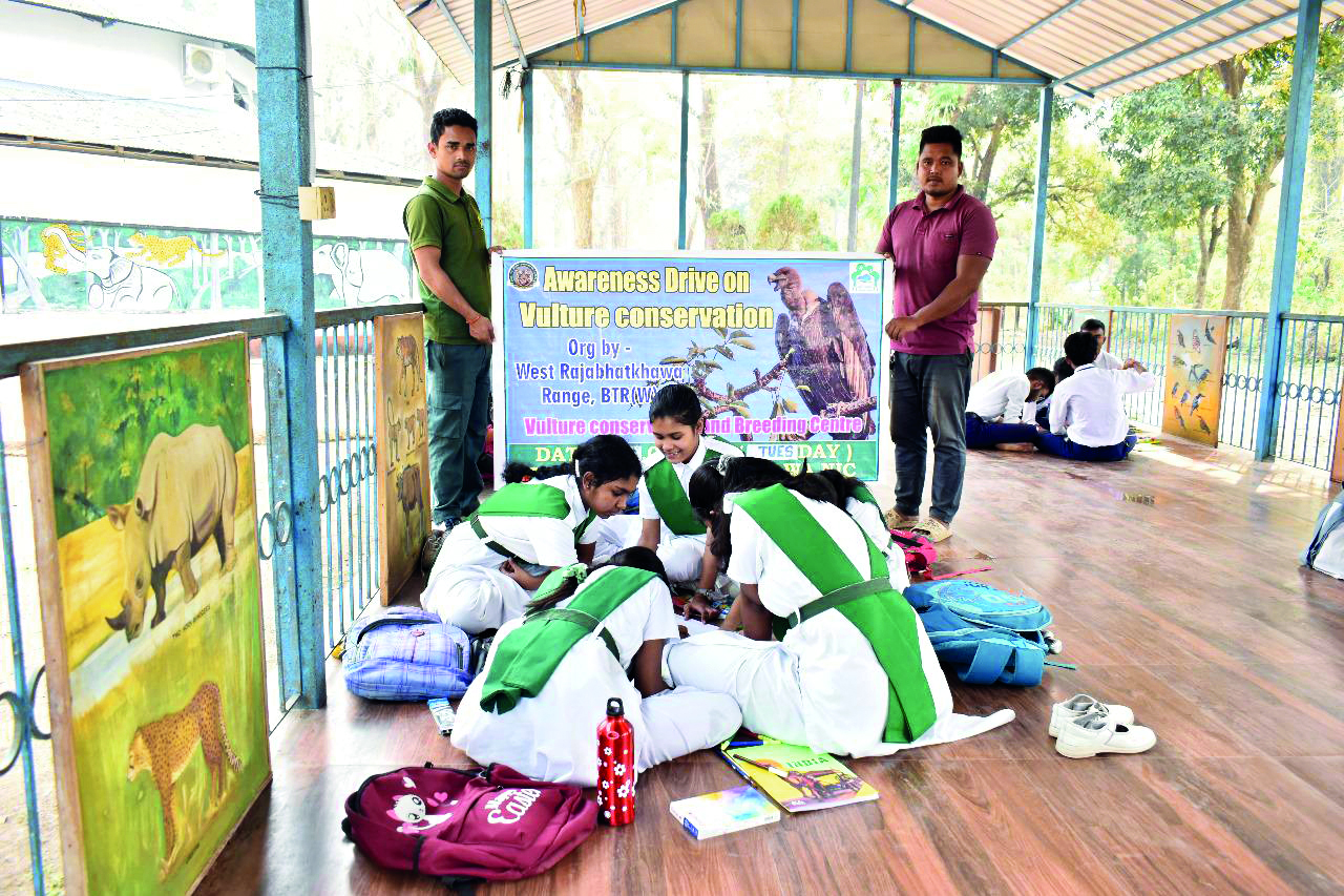 Buxa Tiger Reserve empowers students as ‘vulture conservationists’ Buxa Tiger Reserve empowers students as ‘vulture conservationists’