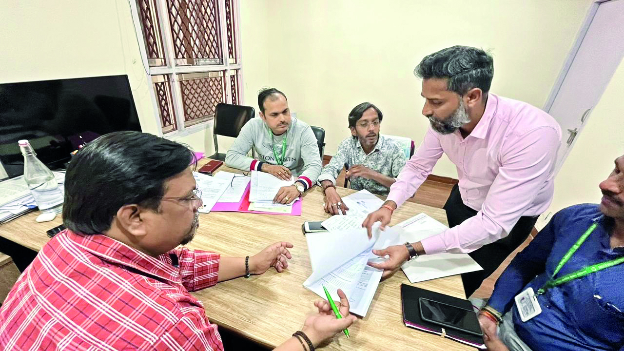 Flat buyers finally obtain ownership rights after 2 decades Flat buyers finally obtain ownership rights after 2 decades