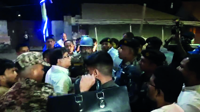 Cooch Behar: BJP and TMC lock horns in Dinhata Cooch Behar: BJP and TMC lock horns in Dinhata