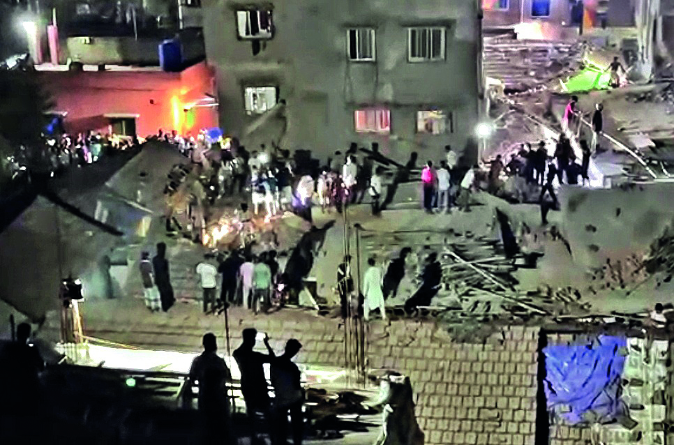 Garden Reach building collapse: Landowner held Garden Reach building collapse: Landowner held