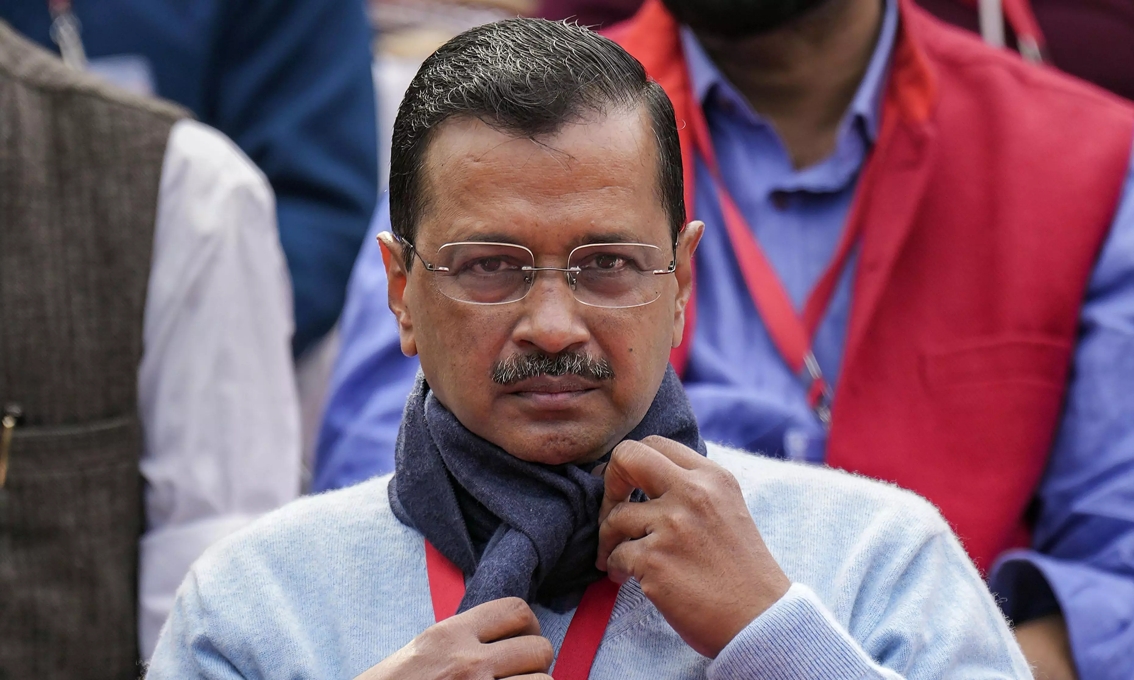 Big blow to AAP before LS polls