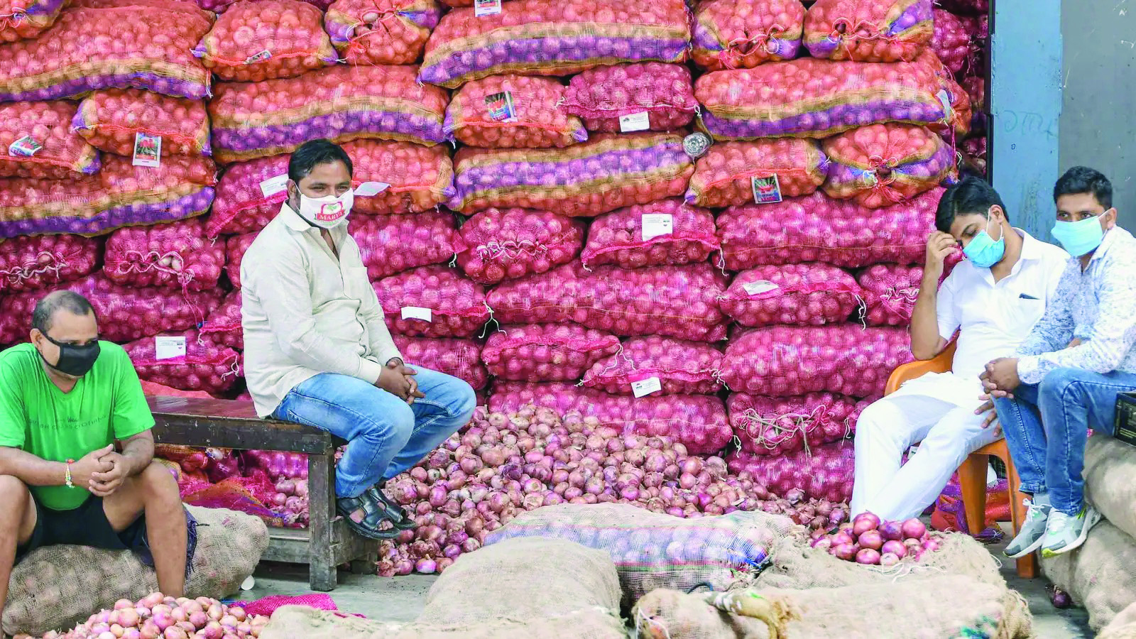 Govt extends ban on onion exports till further orders: DGFT