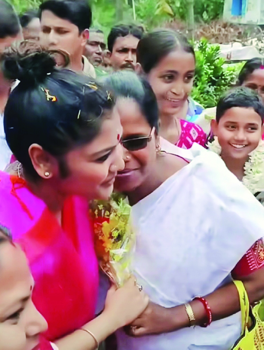 Will always be available to serve the people: Sayooni