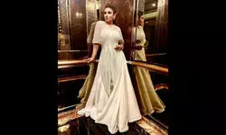 Bollywood is filled with insecure people: Raveena Tandon Bollywood is filled with insecure people: Raveena Tandon