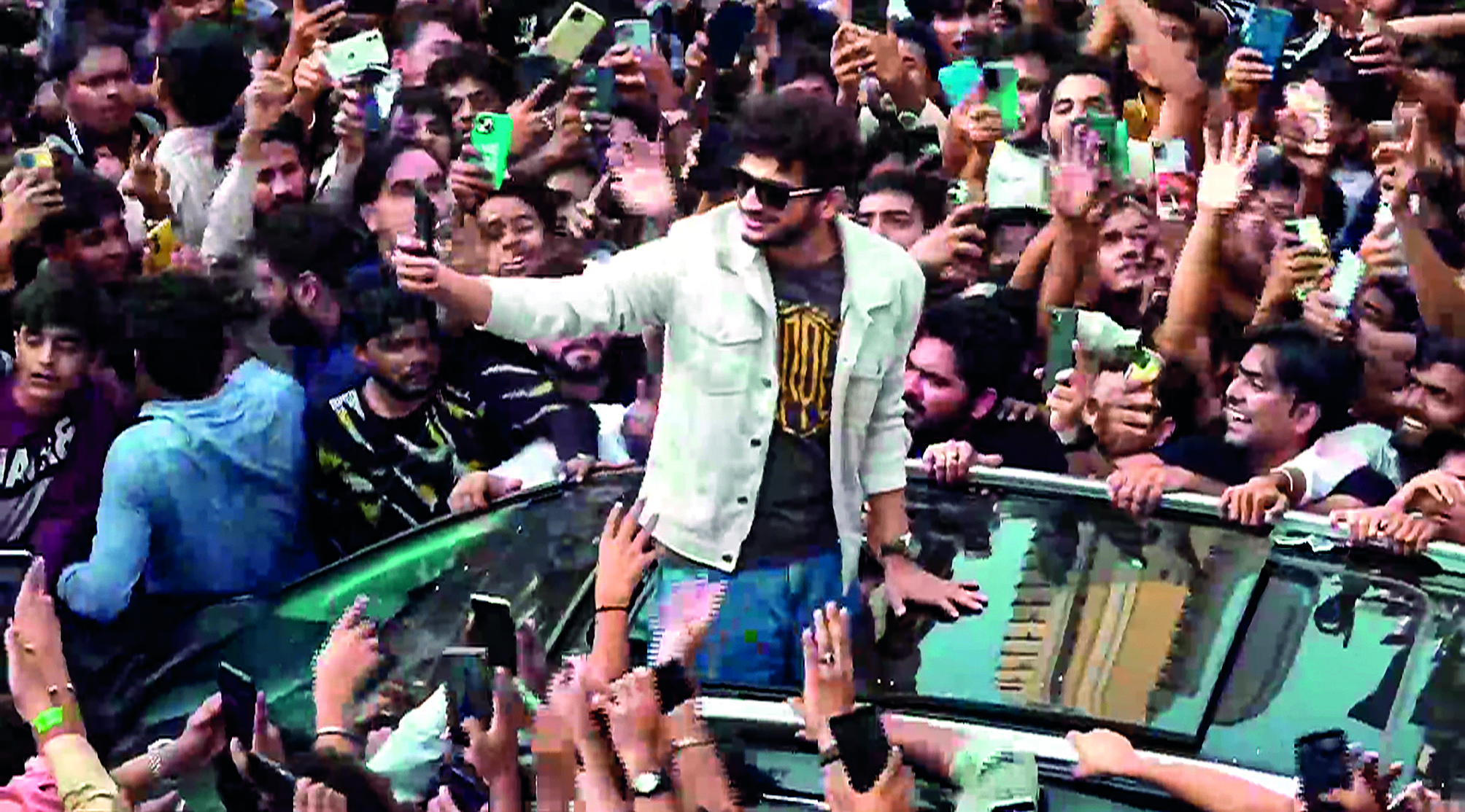 ‘Big Boss’ winner Munawar Faruqui detained after Mumbai hookah joint raid ‘Big Boss’ winner Munawar Faruqui detained after Mumbai hookah joint raid