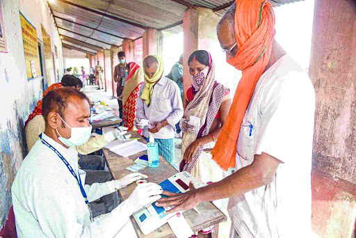 Absent during poll training: About 700 polling personnel show-caused Absent during poll training: About 700 polling personnel show-caused