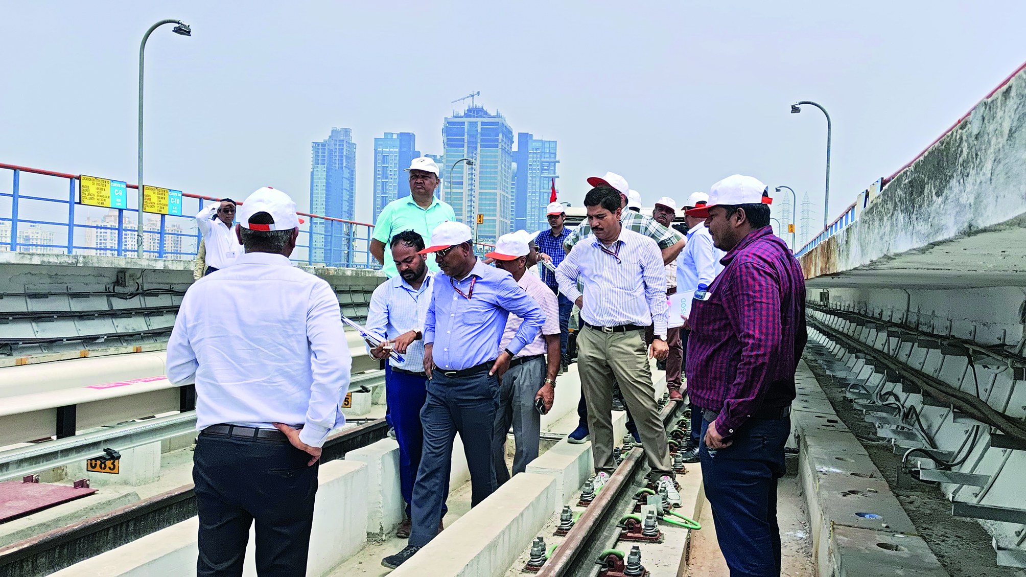 Chief Commissioner of Rly Safety inspects Beleghata to Hemanta Mukhopadhyay (Ruby) stretch