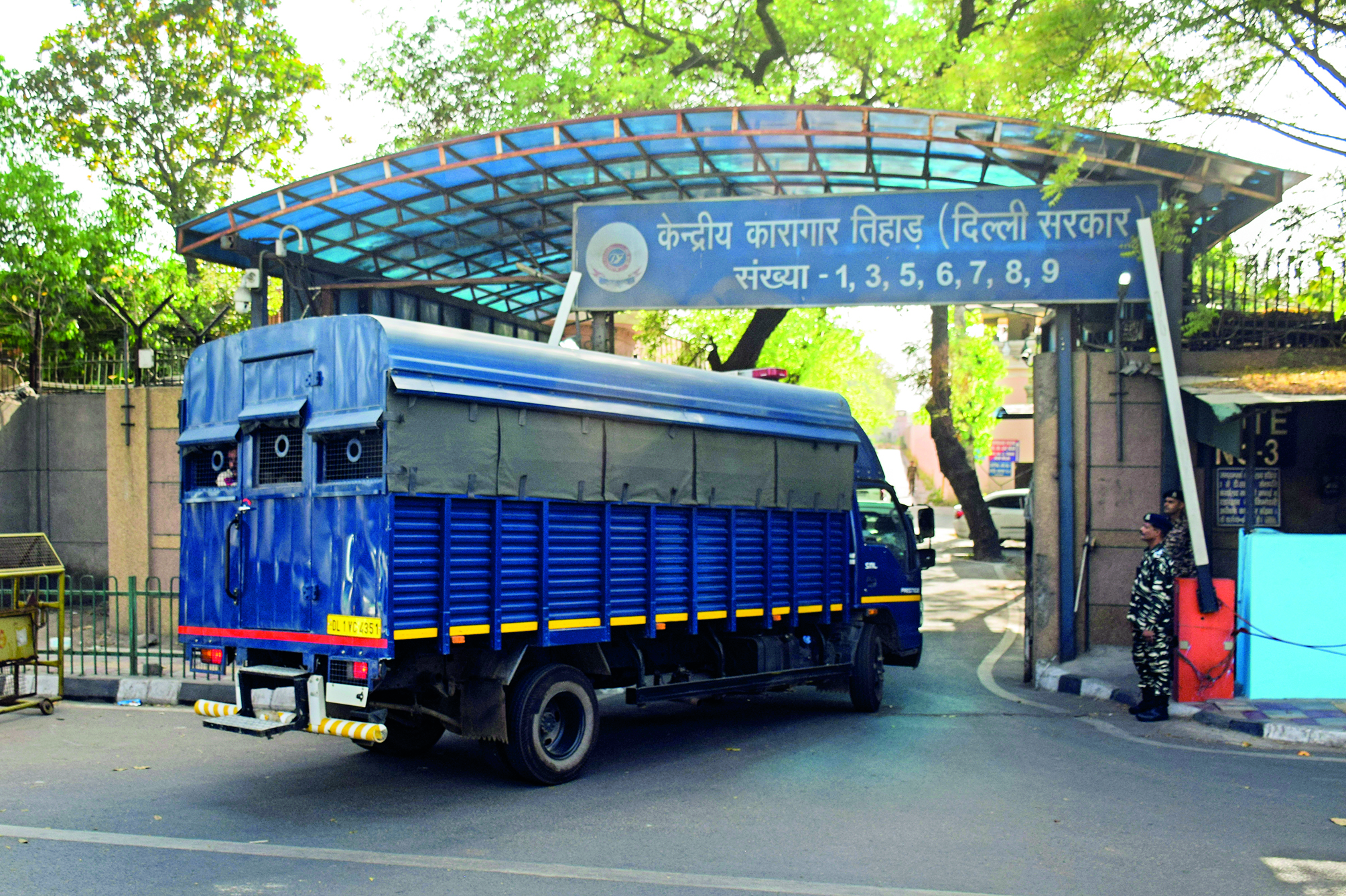 CM’s daily routine — wake-up call at 6:30 am, dal-sabzi for lunch & dinner