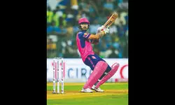 Royals hand Mumbai Indians 3rd loss in a row, win by six wickets