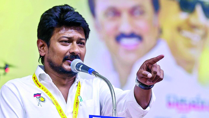 SC asks Udhayanidhi Stalin how can he approach it under writ jurisdiction for clubbing FIRs SC asks Udhayanidhi Stalin how can he approach it under writ jurisdiction for clubbing FIRs