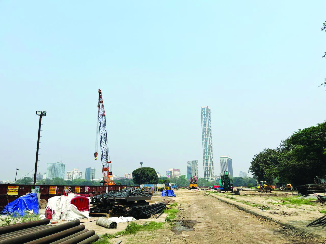 Construction of Victoria Metro Stn : About 29 trees to be transplanted Construction of Victoria Metro Stn : About 29 trees to be transplanted