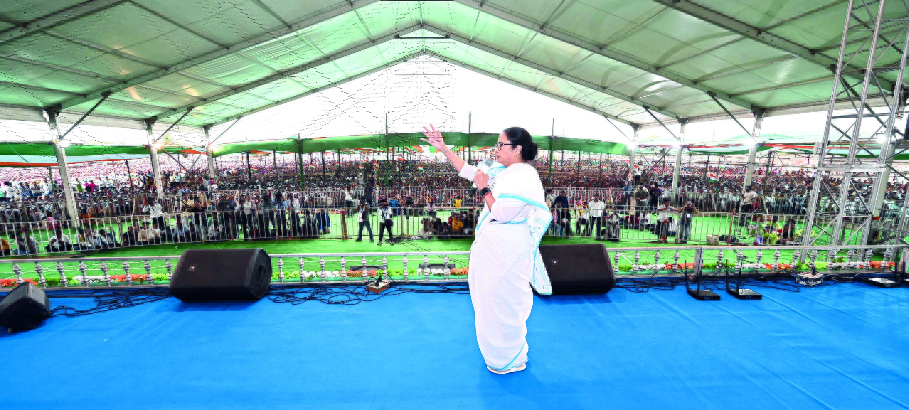 Central agencies asking TMC leaders to join BJP or face action: Mamata