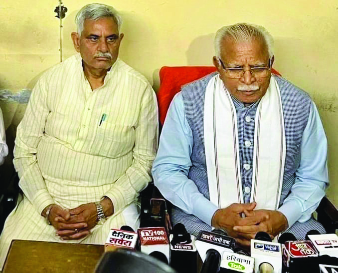 Fear of defeat looms Congress in Lok Sabha polls, says Khattar