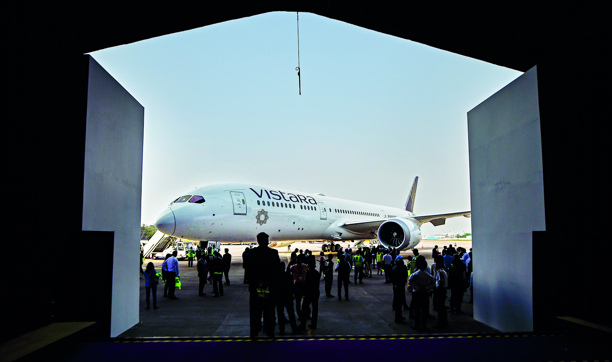Vistara reduces flight capacity by 10% amid crew shortages