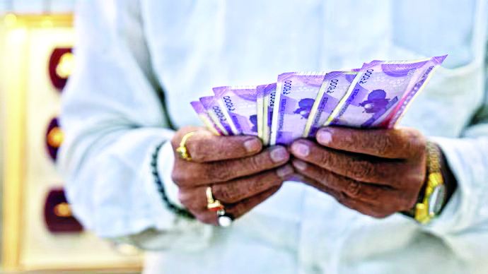 Bengaluru: Counterfeit notes worth Rs 30.92 crore seized, 5 arrested Bengaluru: Counterfeit notes worth Rs 30.92 crore seized, 5 arrested