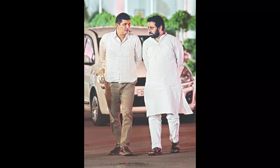 Court summons Khan on ED’s plea Court summons Khan on ED’s plea