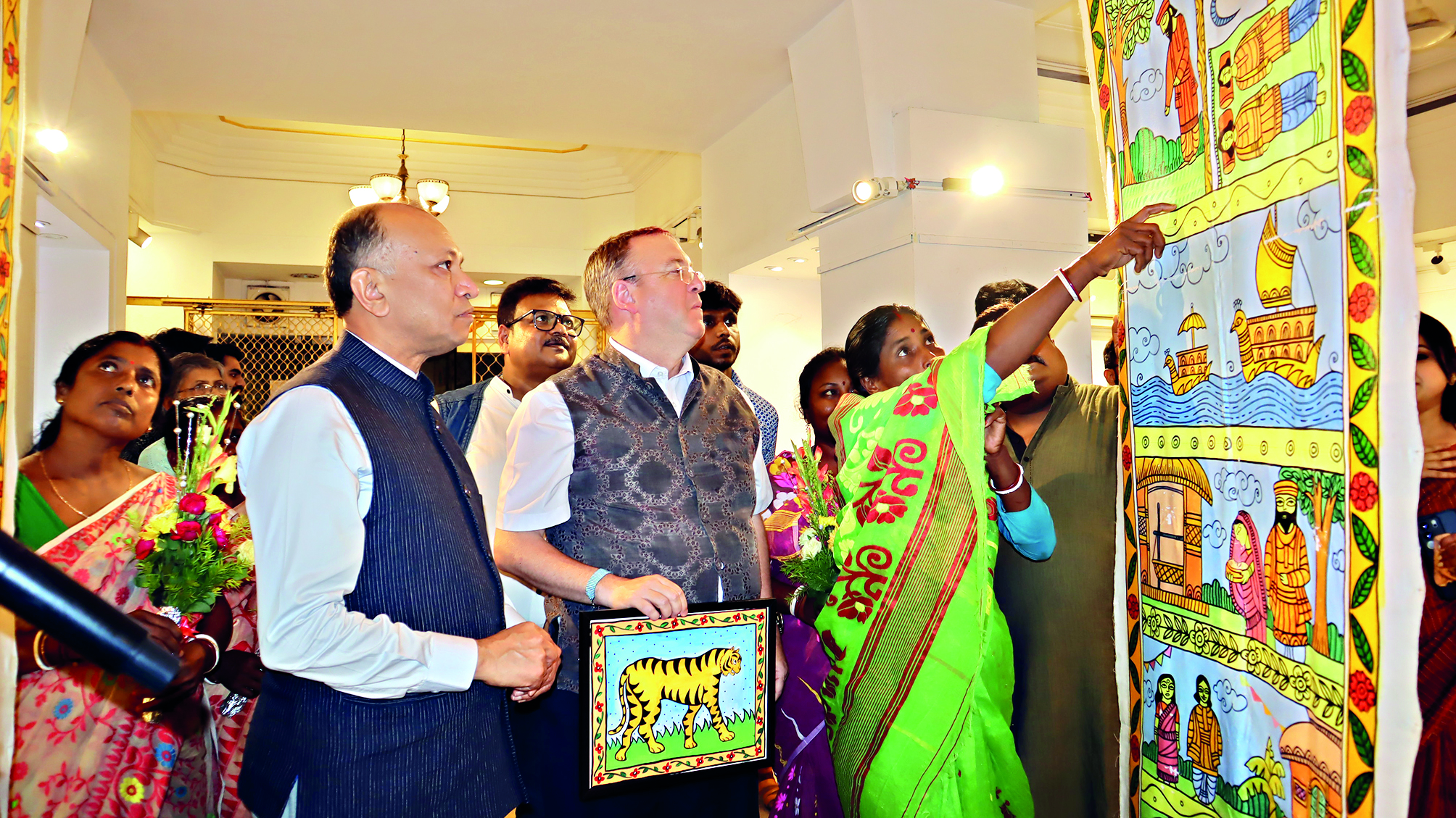 Three-day exhibition on Sunderbans’ Patachitra kicks-off Three-day exhibition on Sunderbans’ Patachitra kicks-off