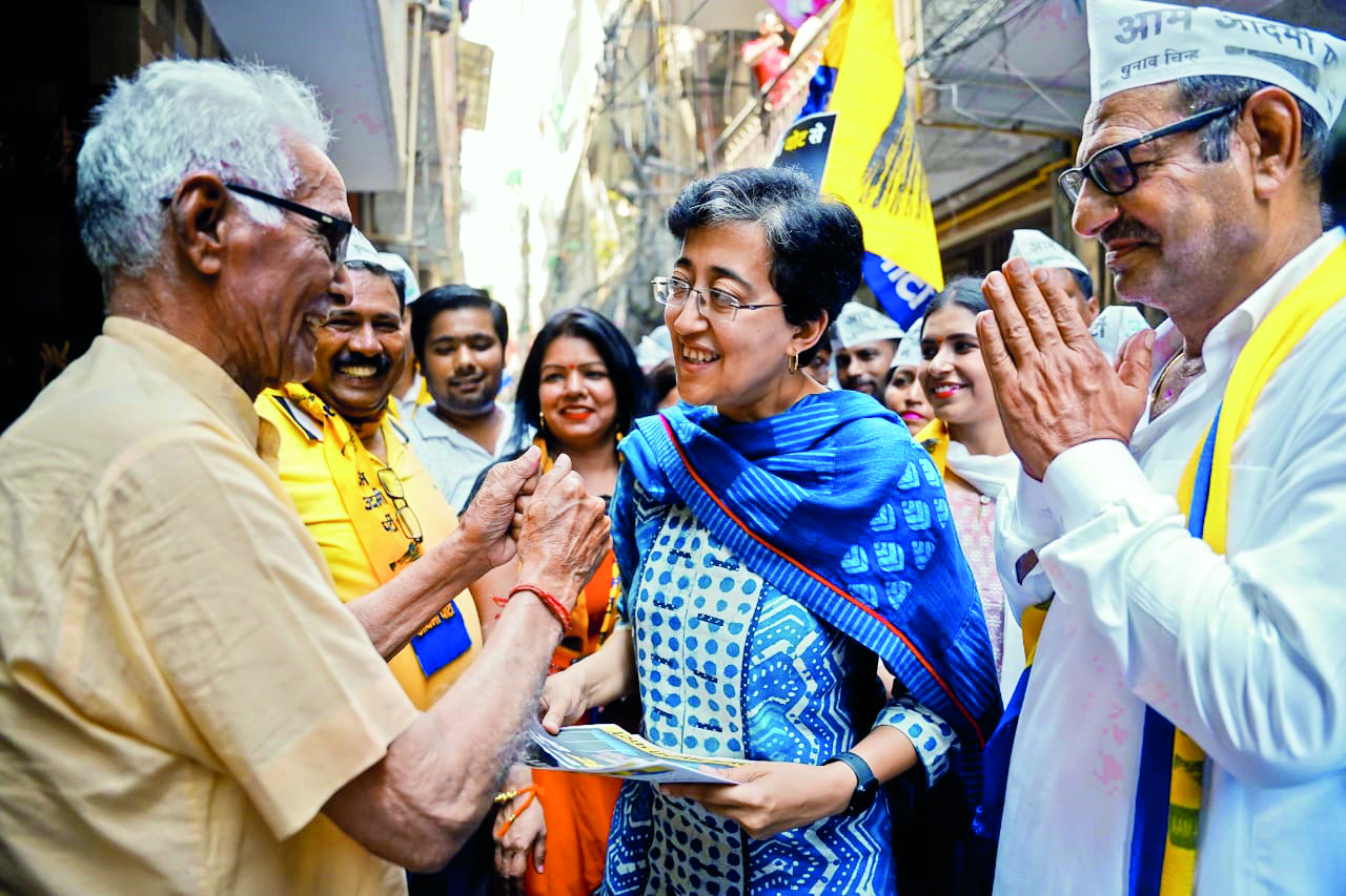 Kalkaji residents rally behind AAP’s ‘Jail ka Jawab Vote Se’ campaign in support of CM