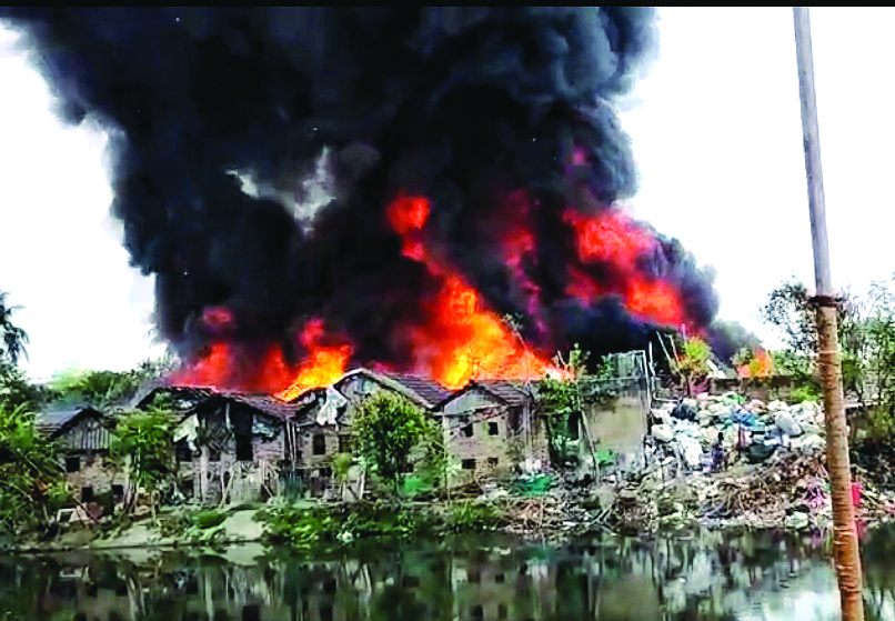 Inferno engulfs Chatakol in Dum Dum, ‘destroys 0ver 50 houses’