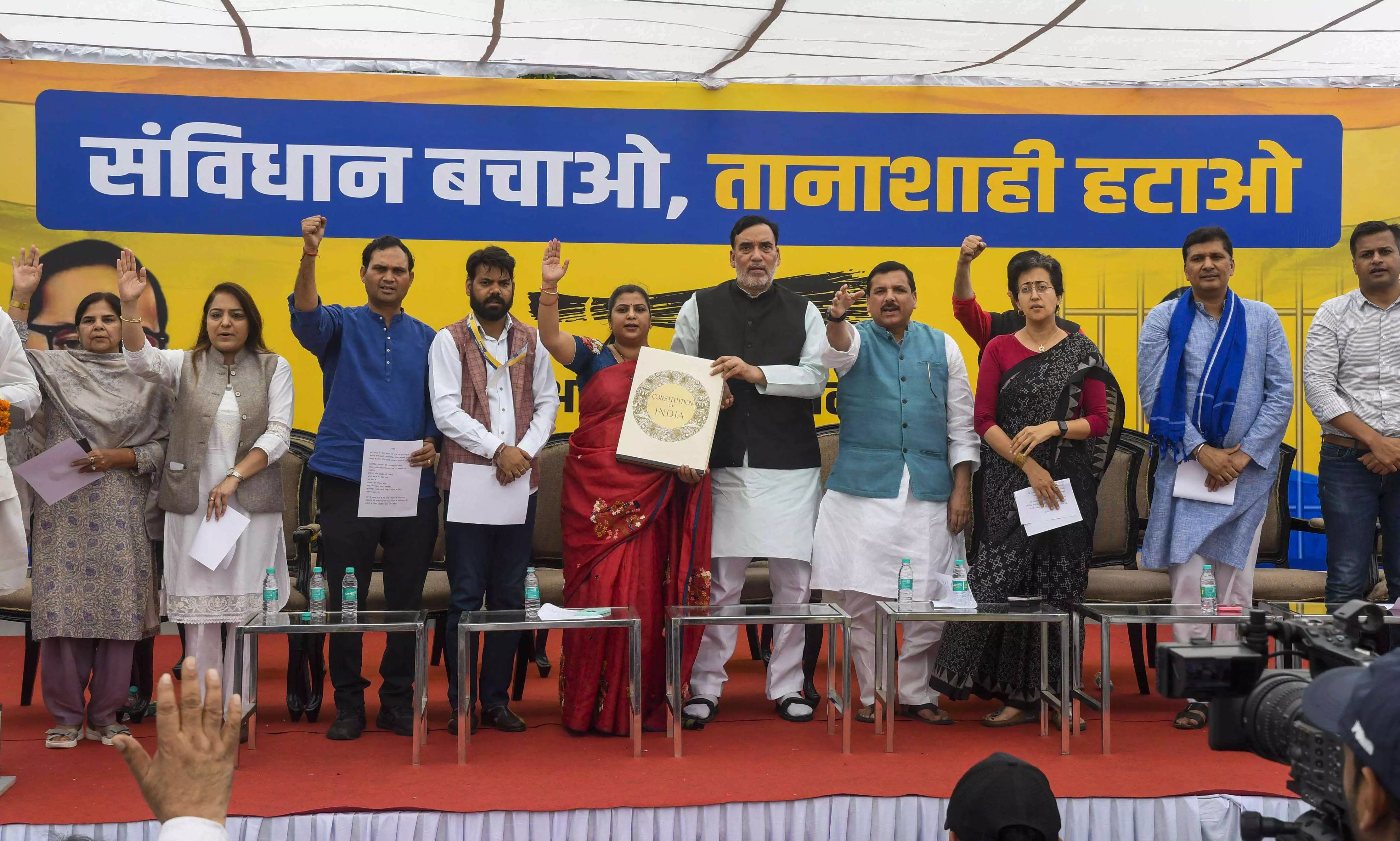 AAP observes Samvidhan Bachao, Tanashahi Hatao Divas