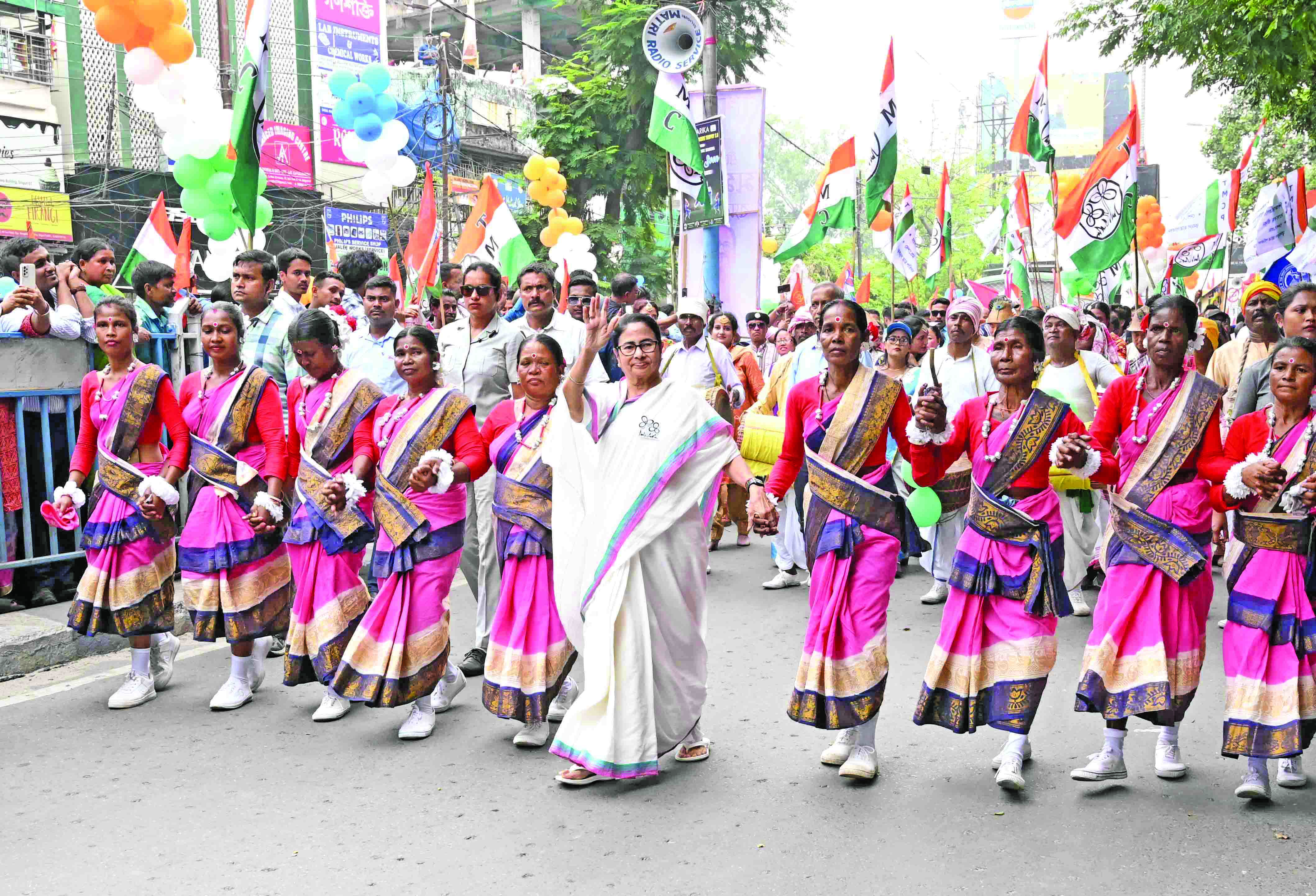 BJP spreading lies as they know they will not get even 200 seats: Mamata