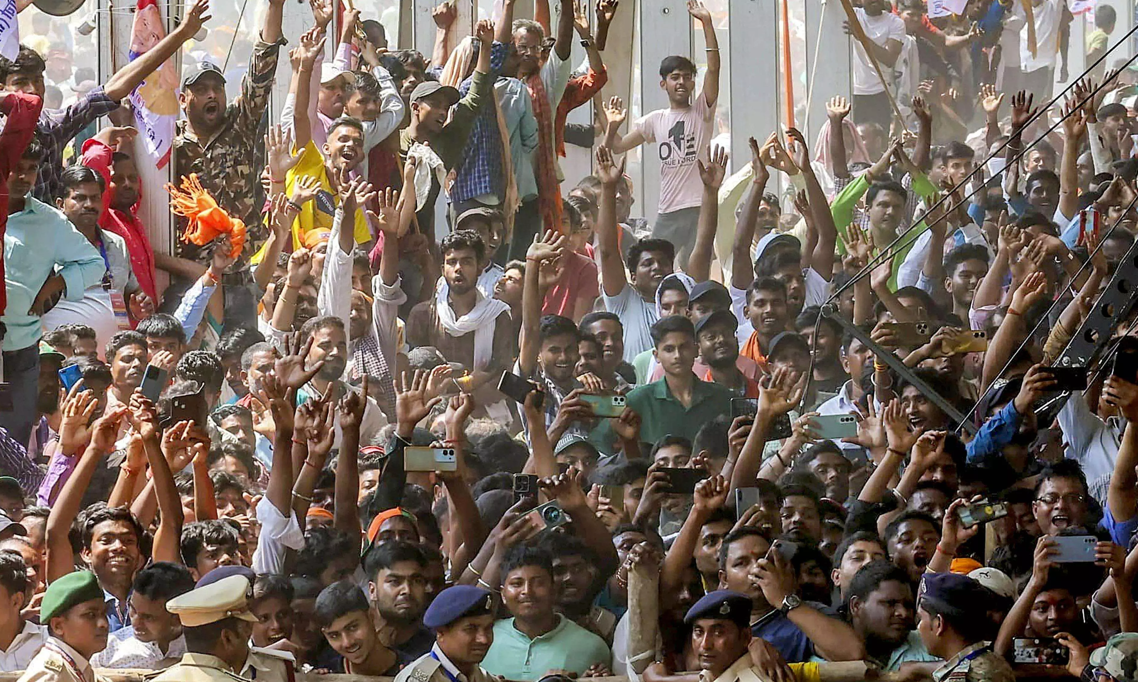 Indias population estimated at 144 crore: UNFPA report Indias population estimated at 144 crore: UNFPA report