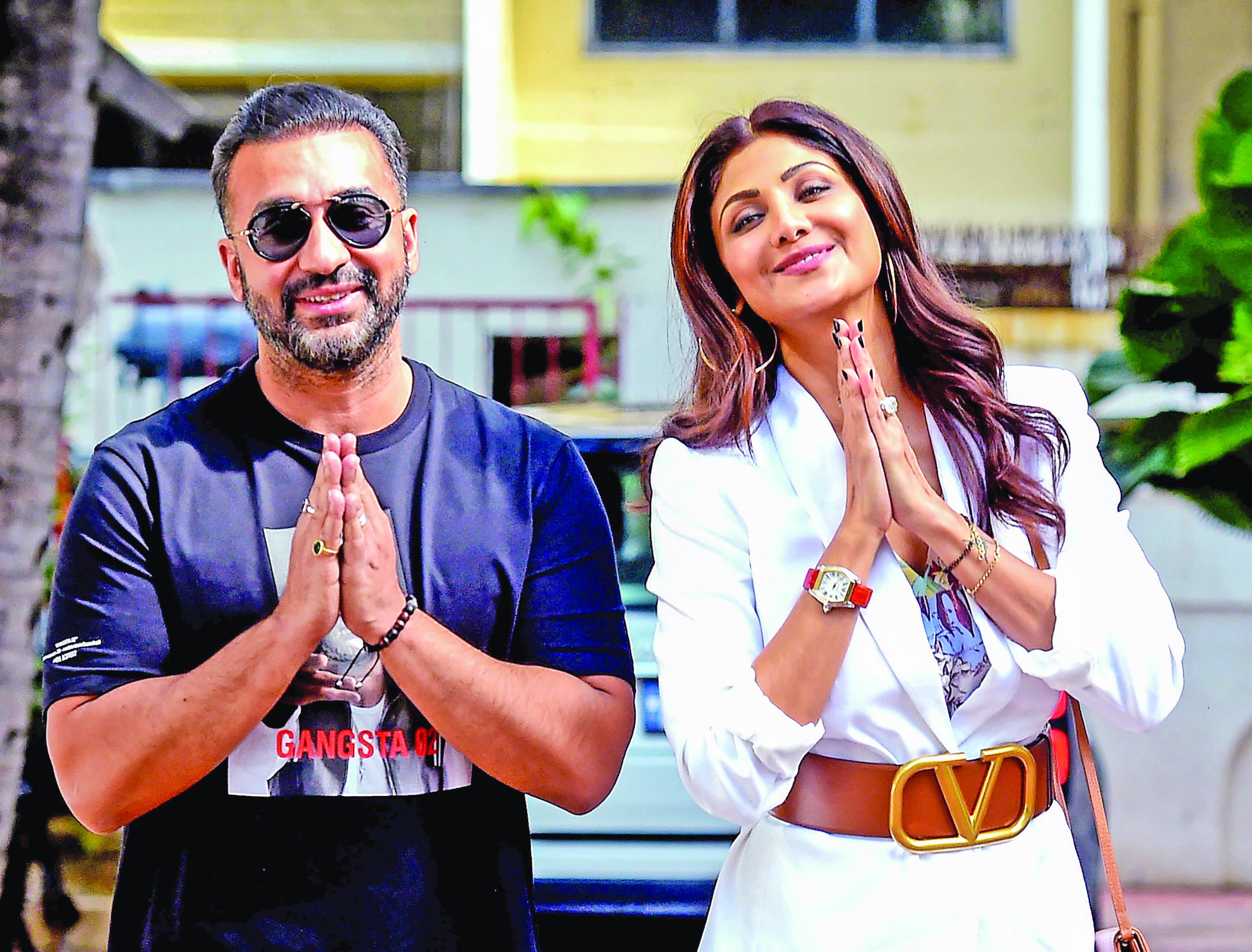 ED attaches houses, equity shares worth Rs 98 crore of Shilpa Shetty & Raj Kundra