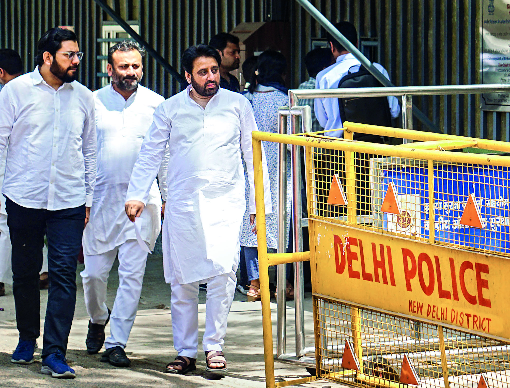 Delhi Waqf Board case: AAP MLA Amanatullah Khan arrested by ED Delhi Waqf Board case: AAP MLA Amanatullah Khan arrested by ED