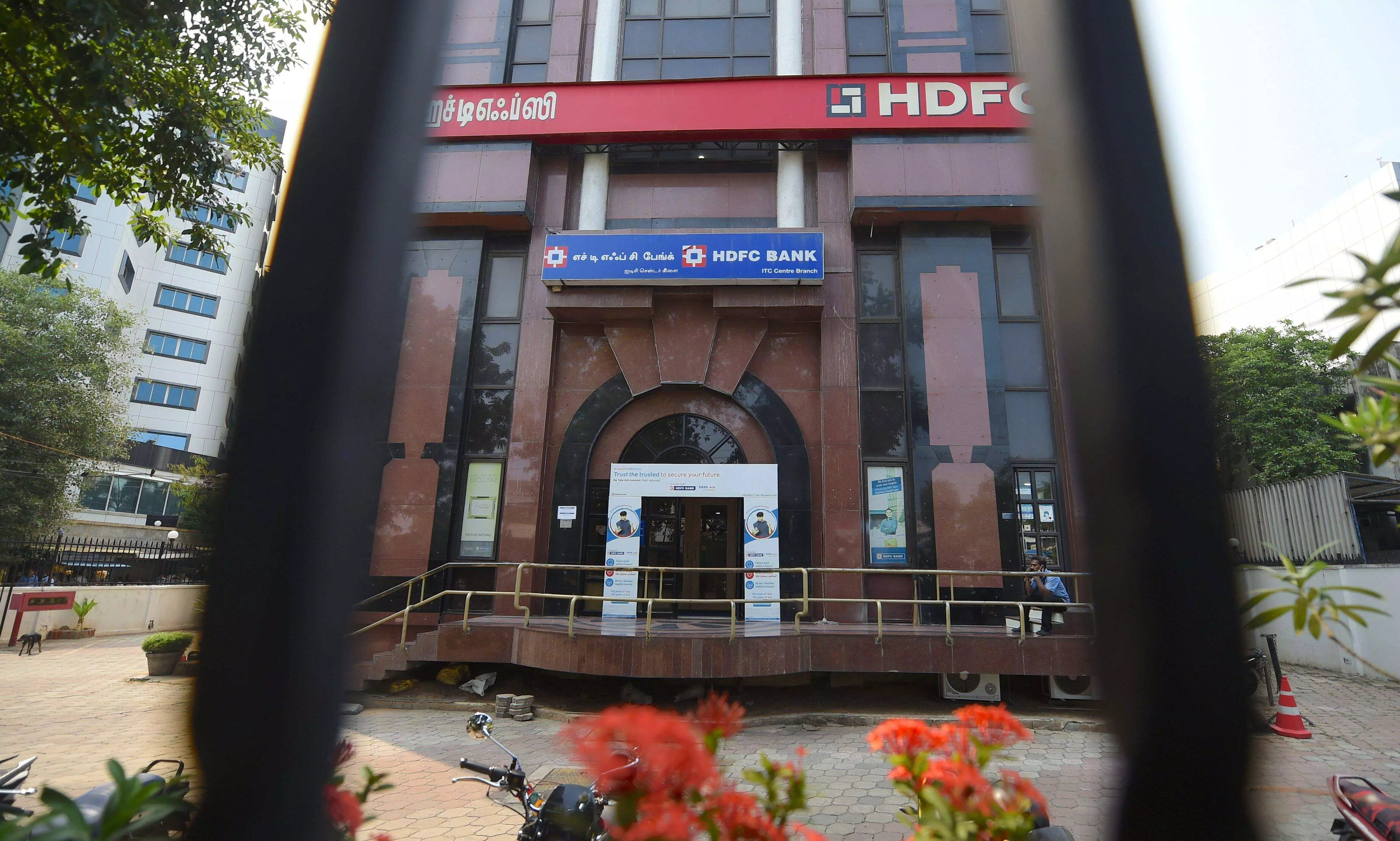 HDFC Bank posts Rs 17,257 cr profit for Q4 HDFC Bank posts Rs 17,257 cr profit for Q4