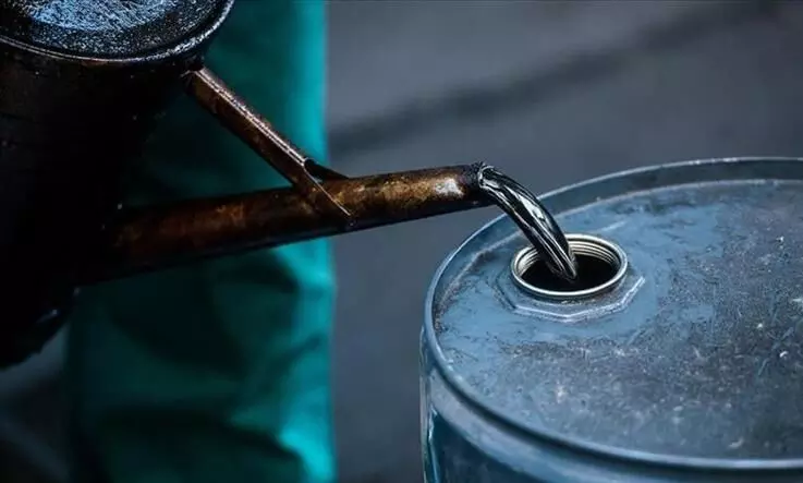 Ample oil supplies limit impact of conflict in Middle East on benchmark oil futures prices