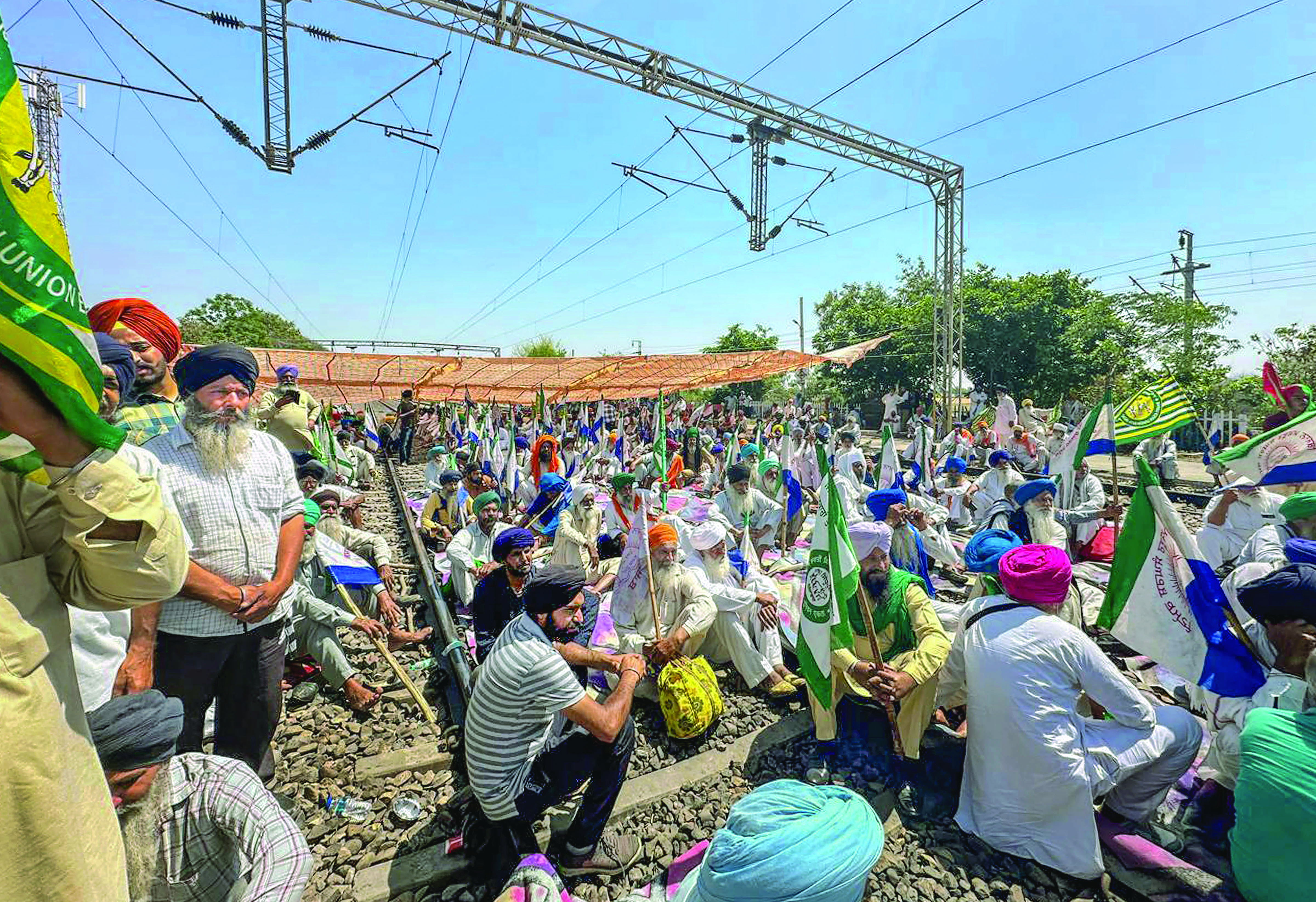 73 trains on Ambala-Amritsar route cancelled as farmers squat on tracks in Shambhu for 5th day 73 trains on Ambala-Amritsar route cancelled as farmers squat on tracks in Shambhu for 5th day