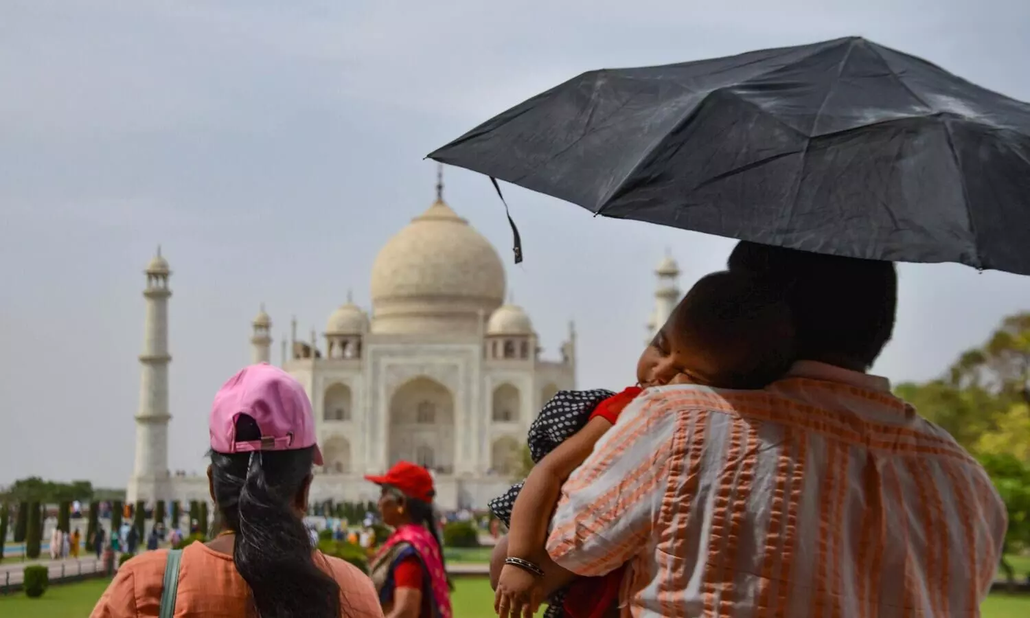 Maximum temperatures settle four to six degrees higher across India