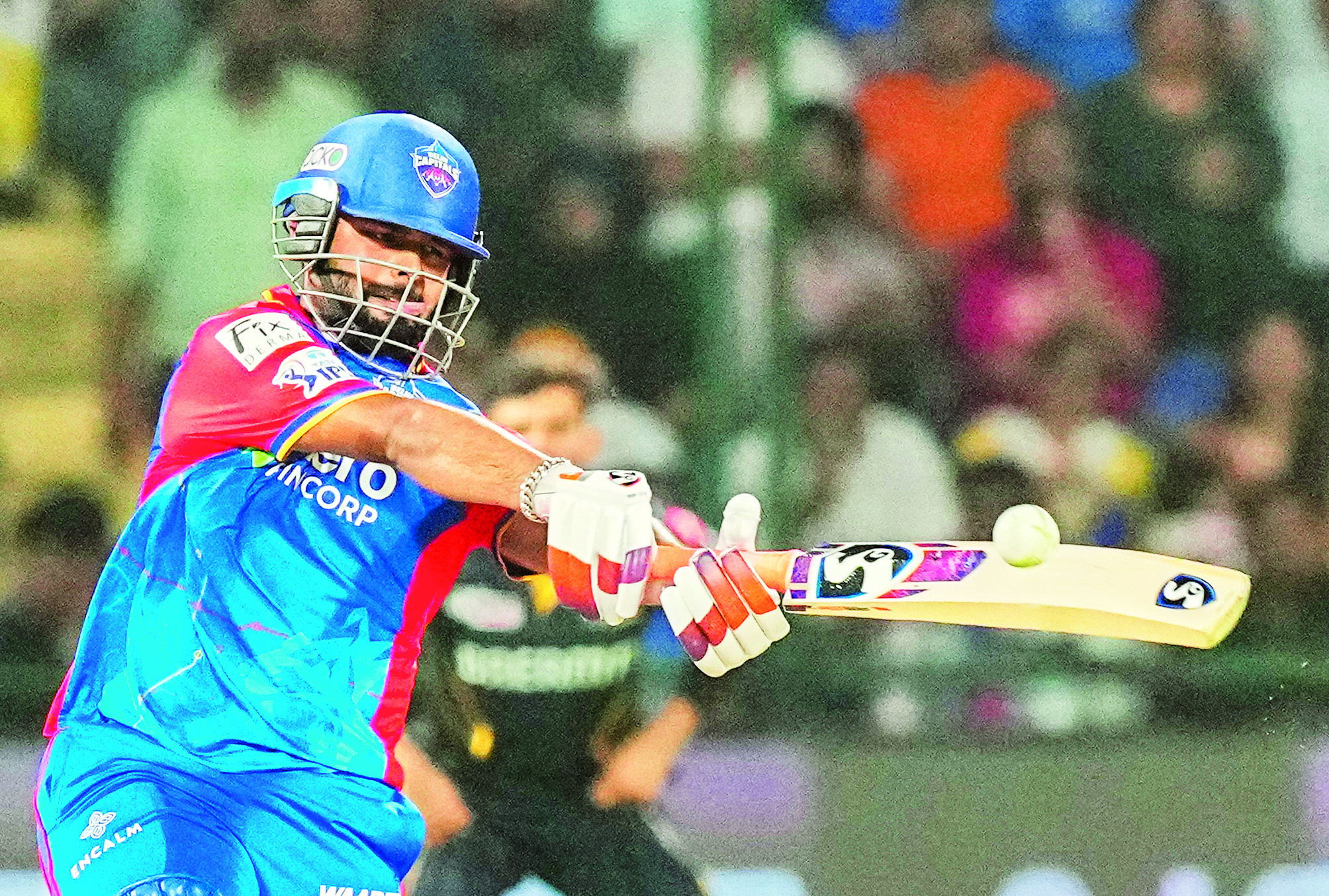 Pant shines as DC survives late scare to steal 4-run win against GT